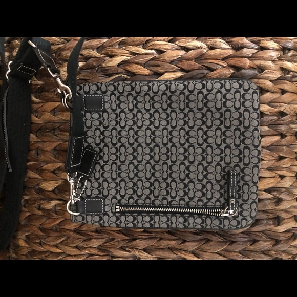 Coach Crossbody - Picture 2 of 3